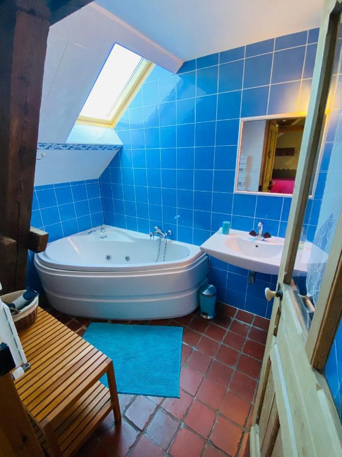 Crèvecoeur-sur-lʼEscaut Ferme De Montecouvez B&B 외부 사진
